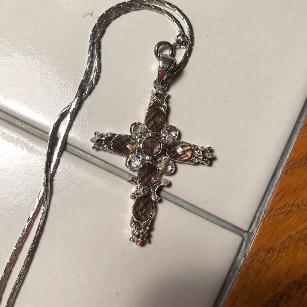 Silvertone Cross And Chain - image 7